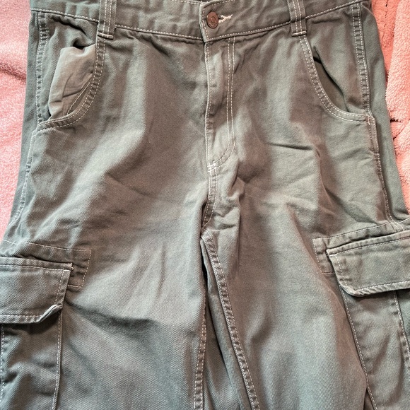 Bershka Men's Olive Cargo Jeans - Picture 5 of 6